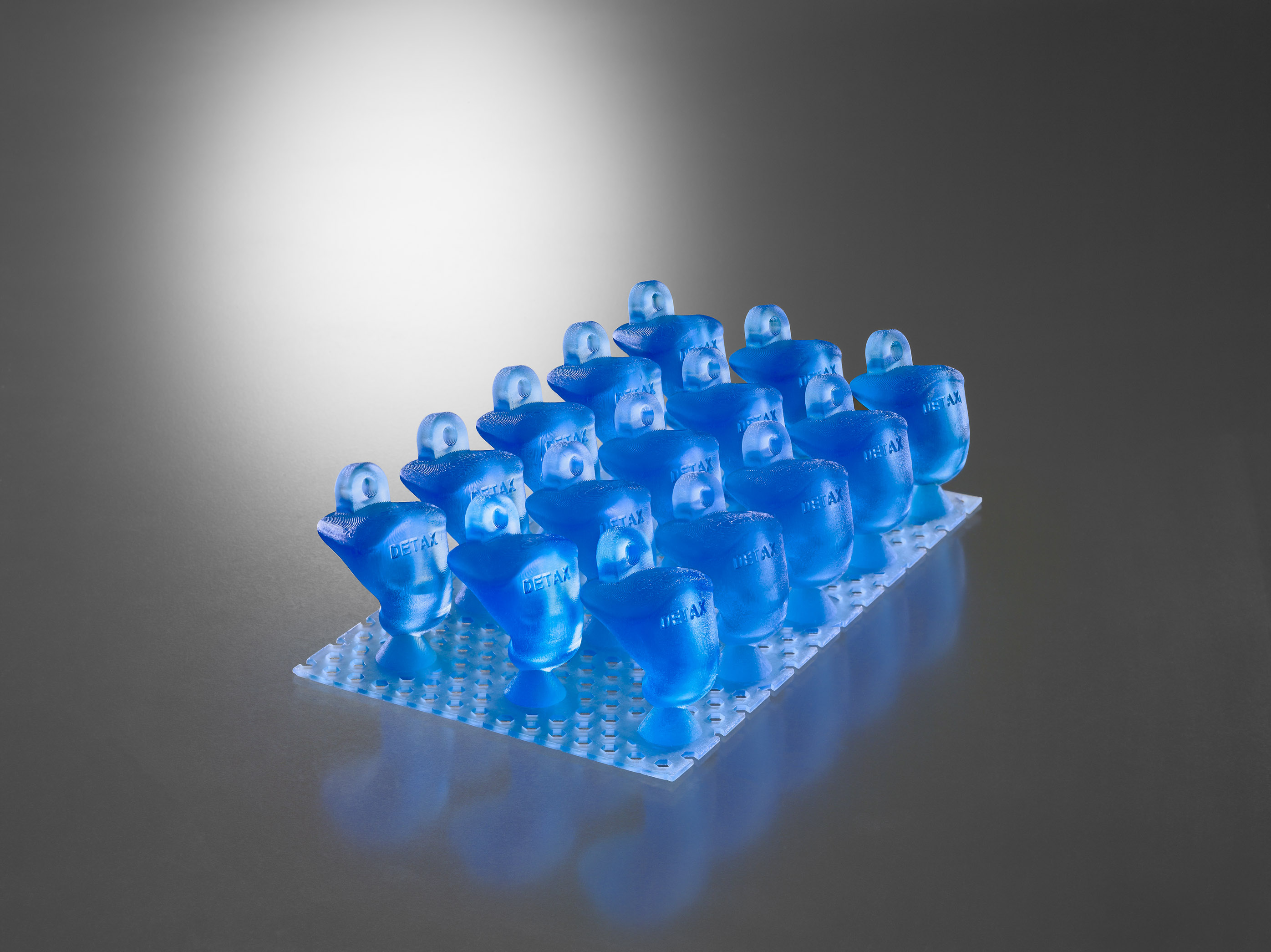 Detax Freeprint Mould. Lichthärtender Standardkunststoff (Wellenlänge 405 nm) Zur generativen Herstellung von harten Gehörschutz- und Hörgeräteotoplastiken. 